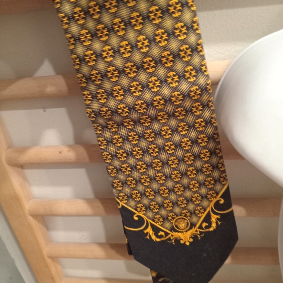 auth versace tie - Picture 3 of 8